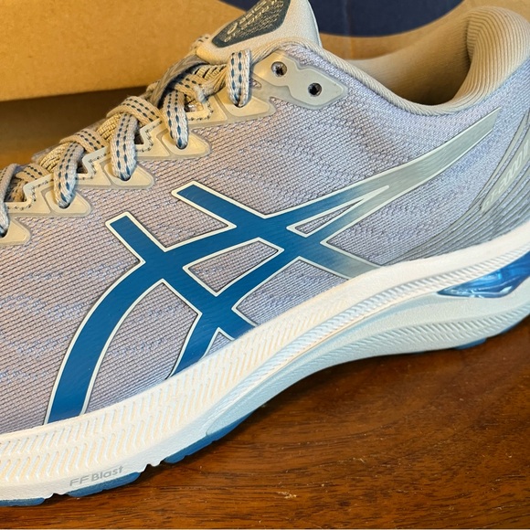 ASICS Women's GT-2000 11 Running Shoes - Picture 5 of 11